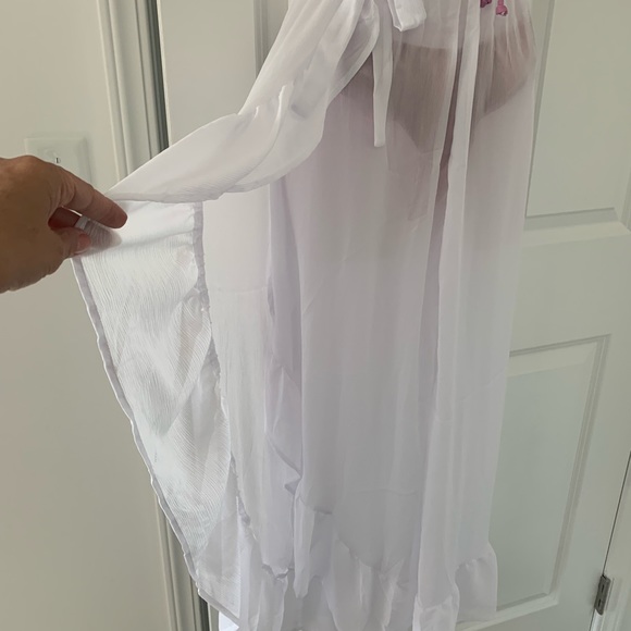 Cover up - Picture 5 of 6